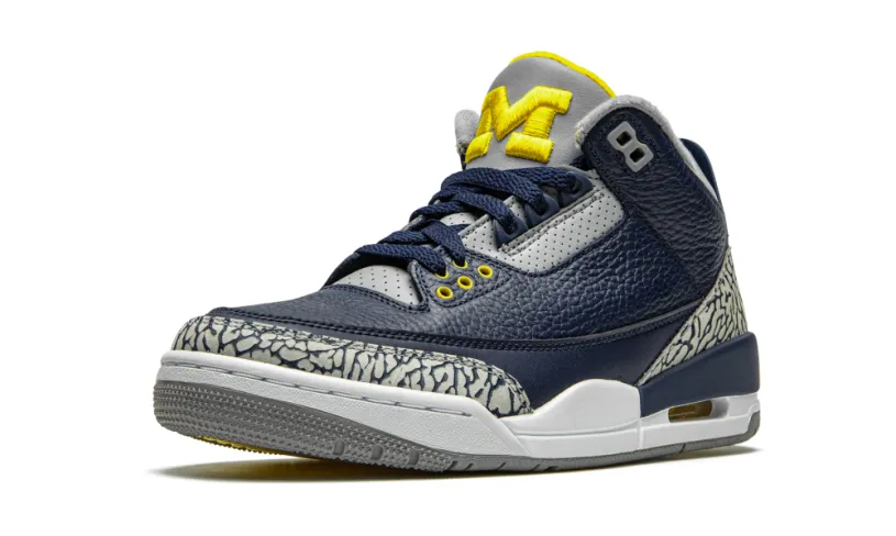 Air Jordan 3 Air Jordan 3 Retro PE 'Michigan'